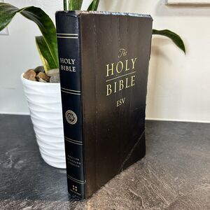 2011‎ Crossway The Holy Bible Soft Cover ESV English Standard Version